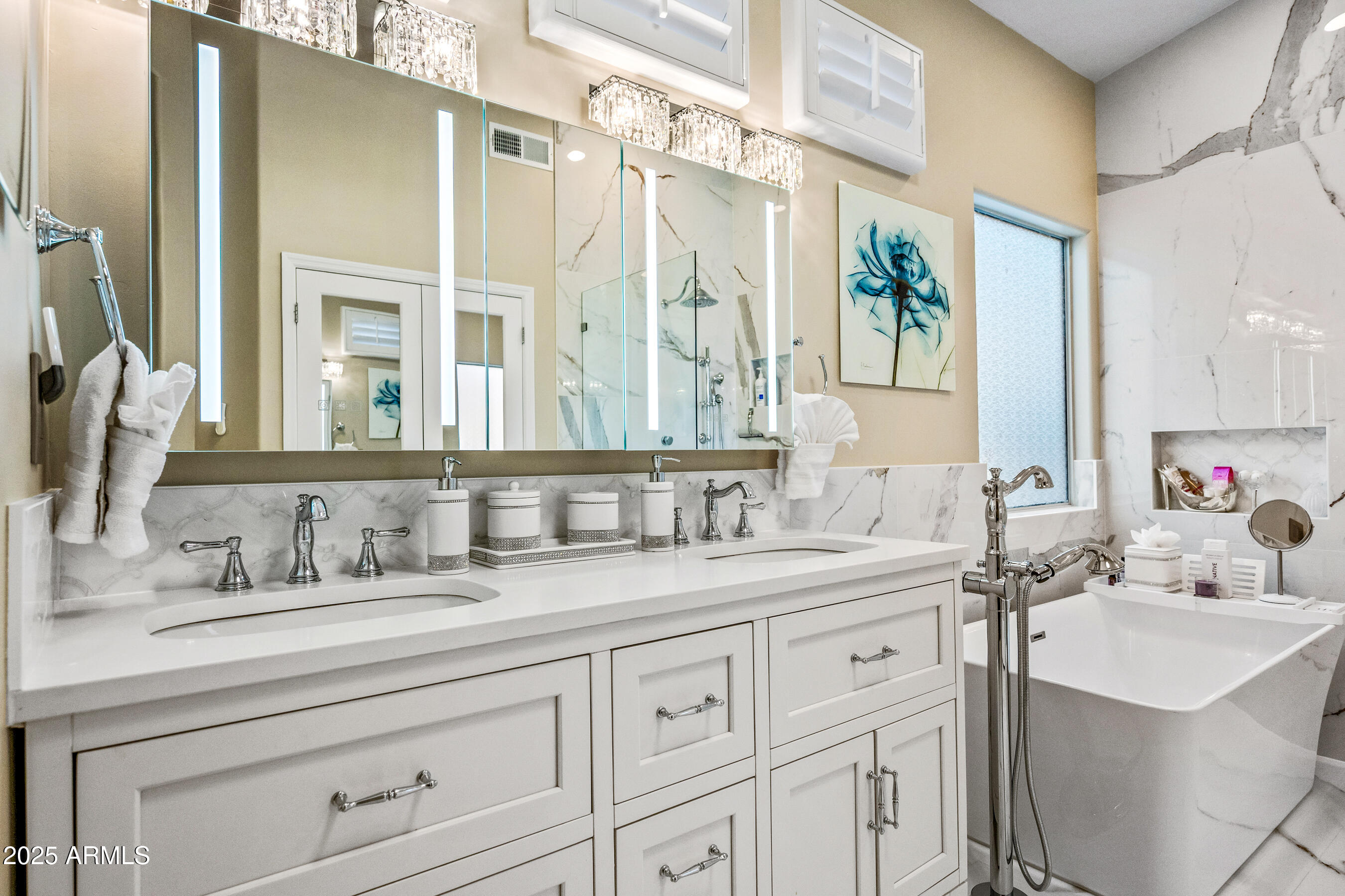 1817 East Willow Tree Circle Gilbert, AZ 85234 - Photo 74 of 133 76-1817EWTC-ocupix-IR