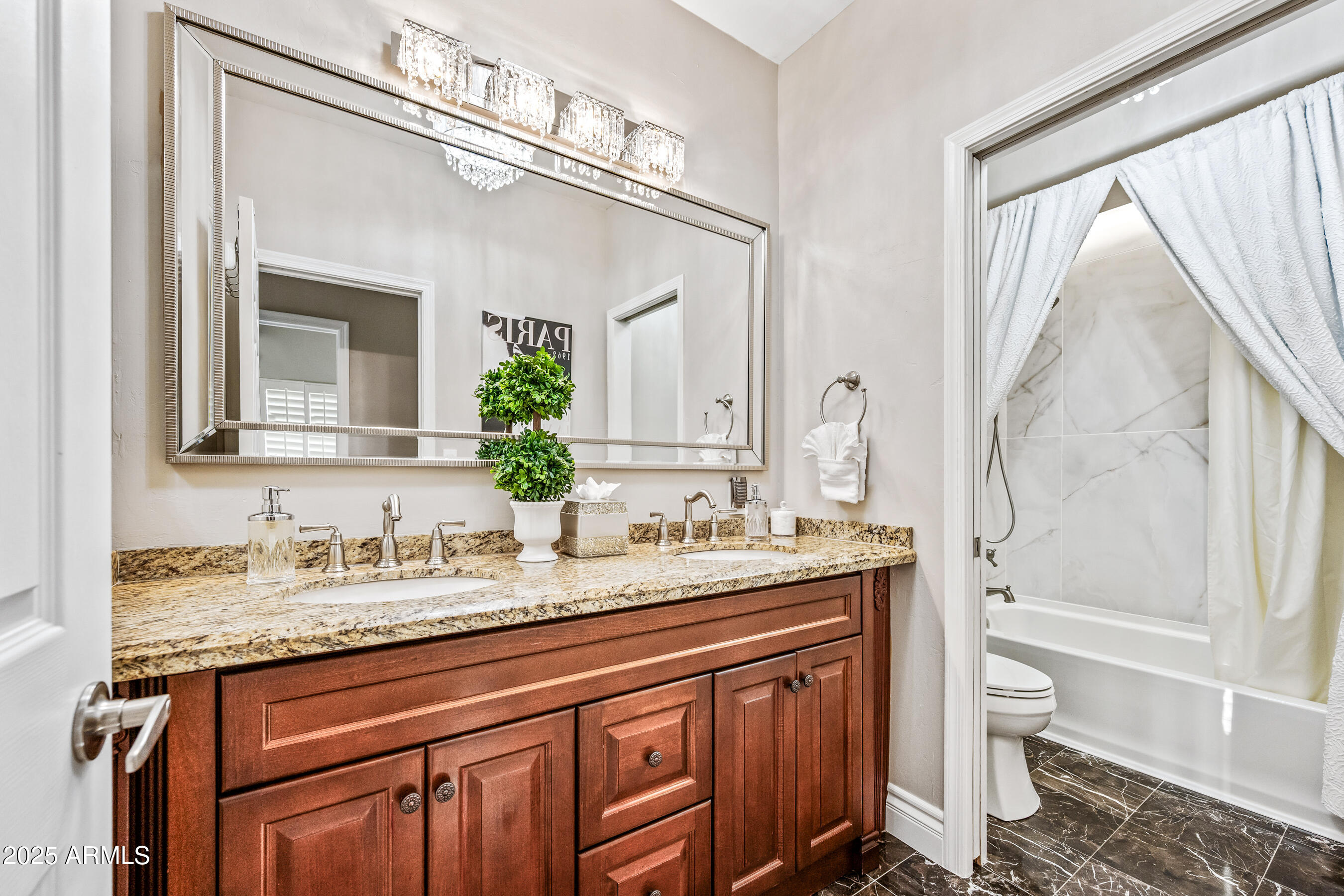 1817 East Willow Tree Circle Gilbert, AZ 85234 - Photo 90 of 133 92-1817EWTC-ocupix-IR