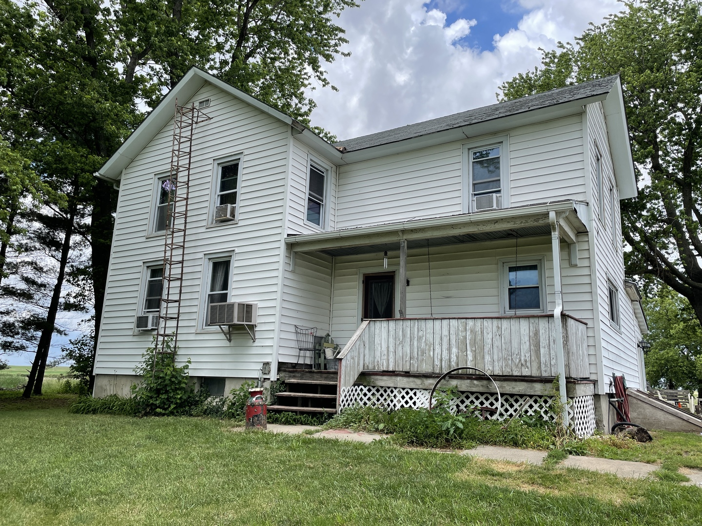 431 North 47th Road Mendota, IL 61342 - Photo 1 of 2