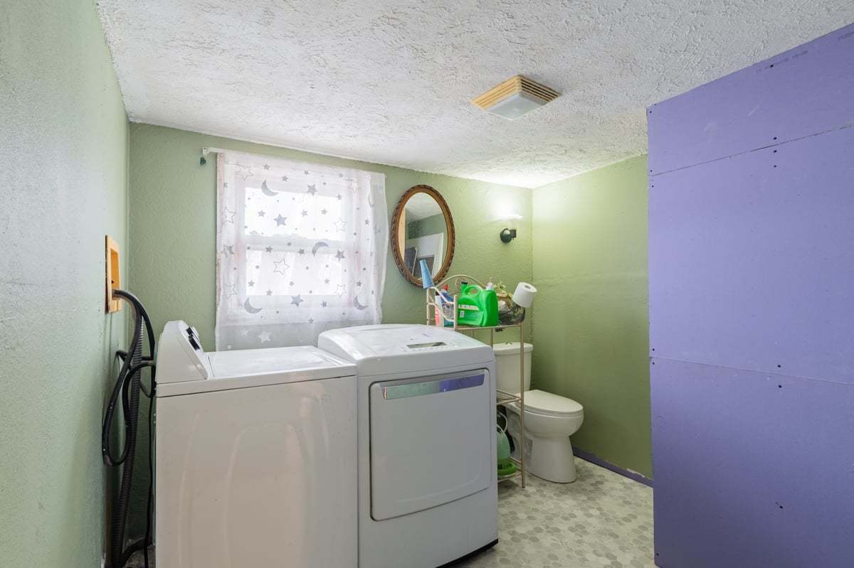 202 Jones Street Secor, IL 61771 - Photo 12 of 26