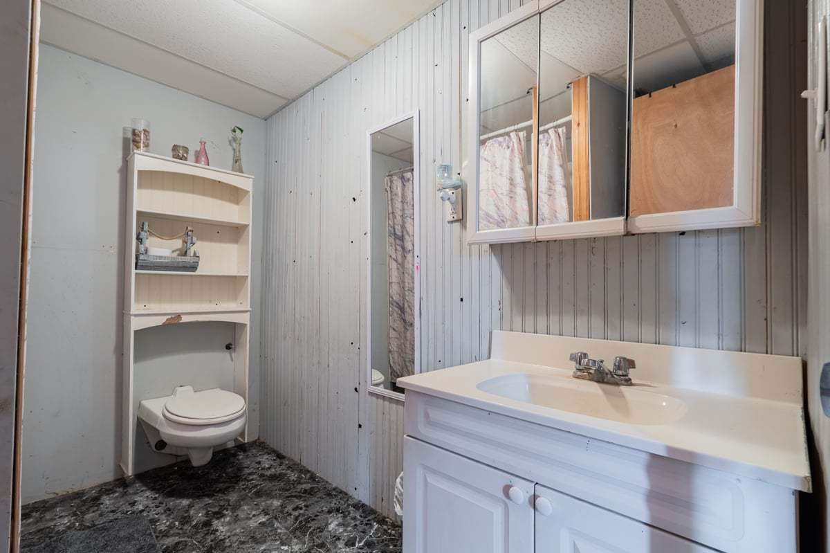 202 Jones Street Secor, IL 61771 - Photo 18 of 26