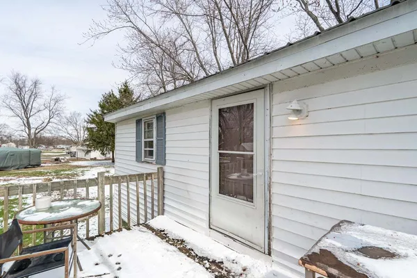 $159,900 | 202 Jones Street, Secor, IL 61771