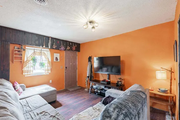 $140,000 | 202 Jones Street, Secor, IL 61771