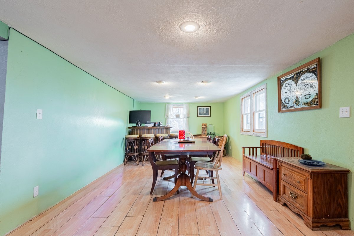 202 Jones Street Secor, IL 61771 - Photo 10 of 26