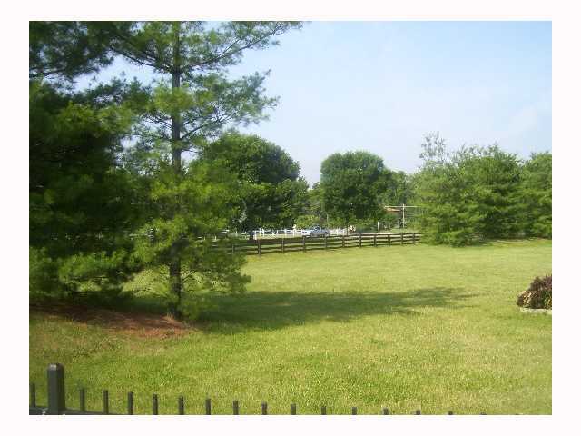 7661 Pond Close Road Blacklick, OH 43004 - Photo 12 of 14