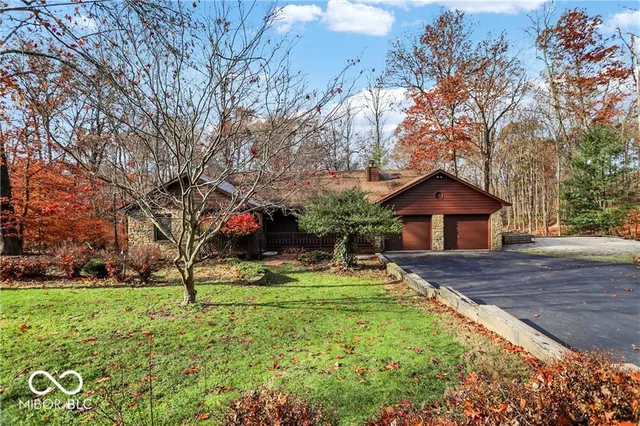 $499,500 | 8048 Indian Ridge Drive, Trafalgar, IN 46181