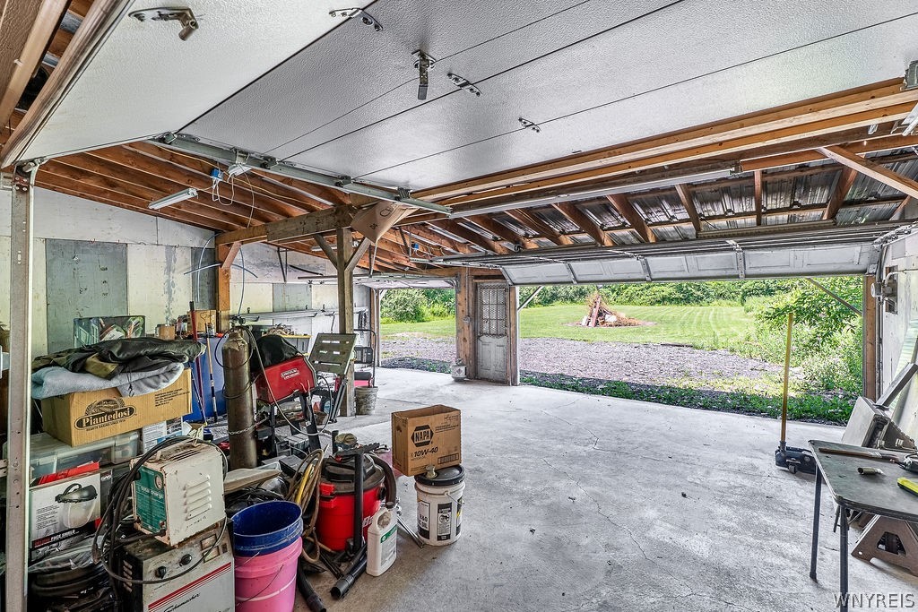 4015 Mapleton Road Wheatfield, NY 14120 - Photo 47 of 49 Back Garage