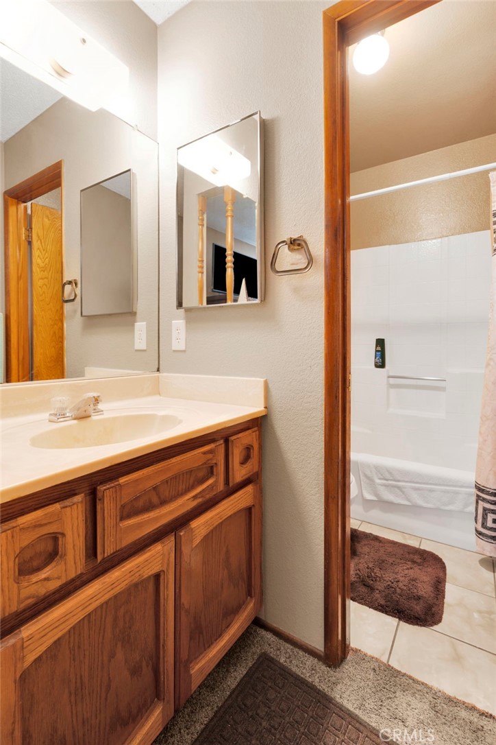 19031 Shoshonee Road Apple Valley, CA 92307 - Photo 27 of 43
