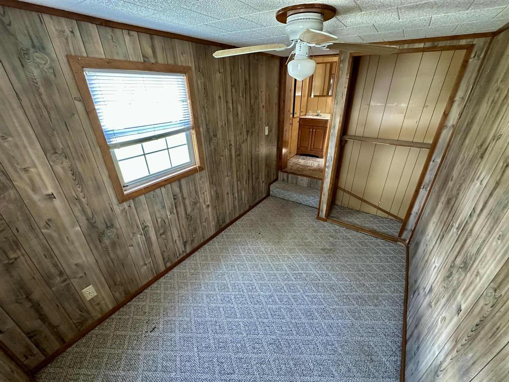 366 St Kitts Road Comanche, TX 76442 - Photo 19 of 20 a view of entryway with wooden floor