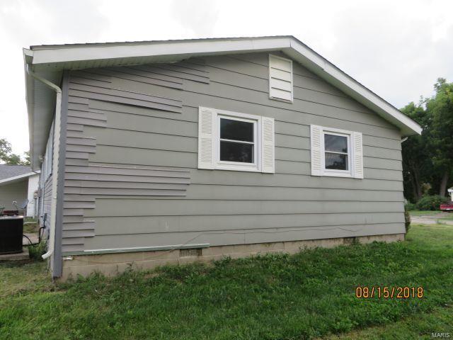 104 Highway Street Perry, IL 62362 - Photo 14 of 15 Gallery Image 14