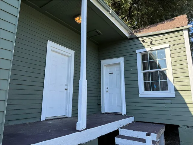 $1,200 | 1413 Columbus Street, Unit B, New Orleans, LA 70116