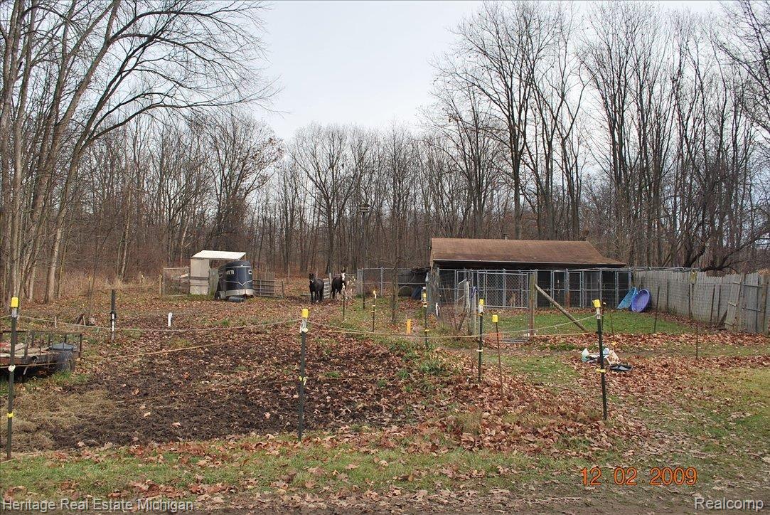 4023 Gregory Road Gregory, MI 48137 - Photo 5 of 8 DSC_0003