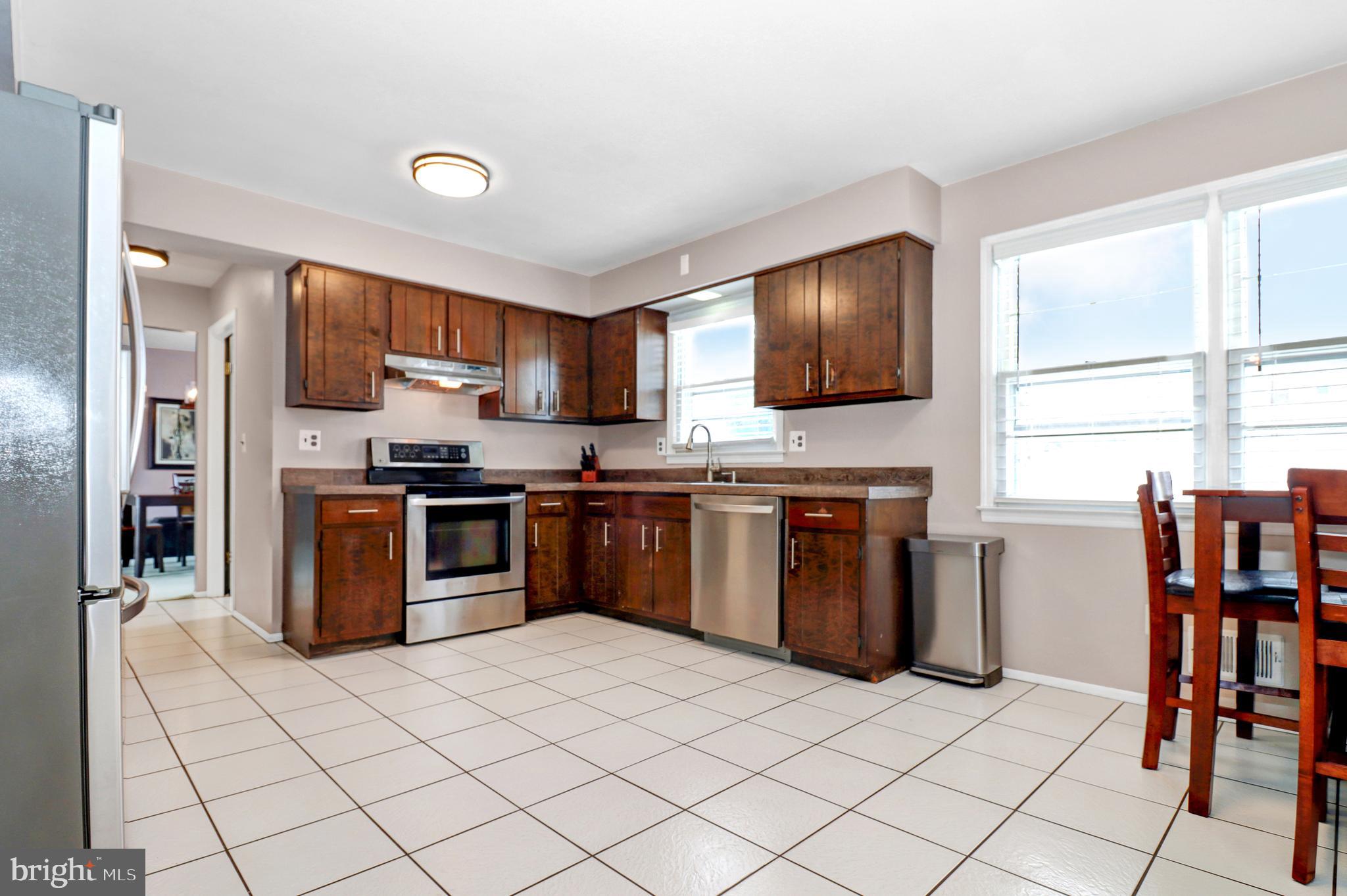 112 Albemarle Road Hamilton, NJ 08690 - Photo 12 of 36