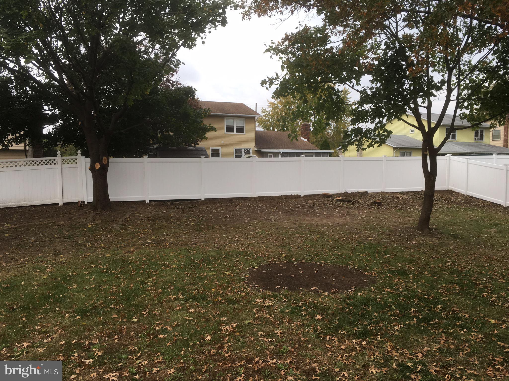 112 Albemarle Road Hamilton, NJ 08690 - Photo 36 of 36 Huge fenced backyard