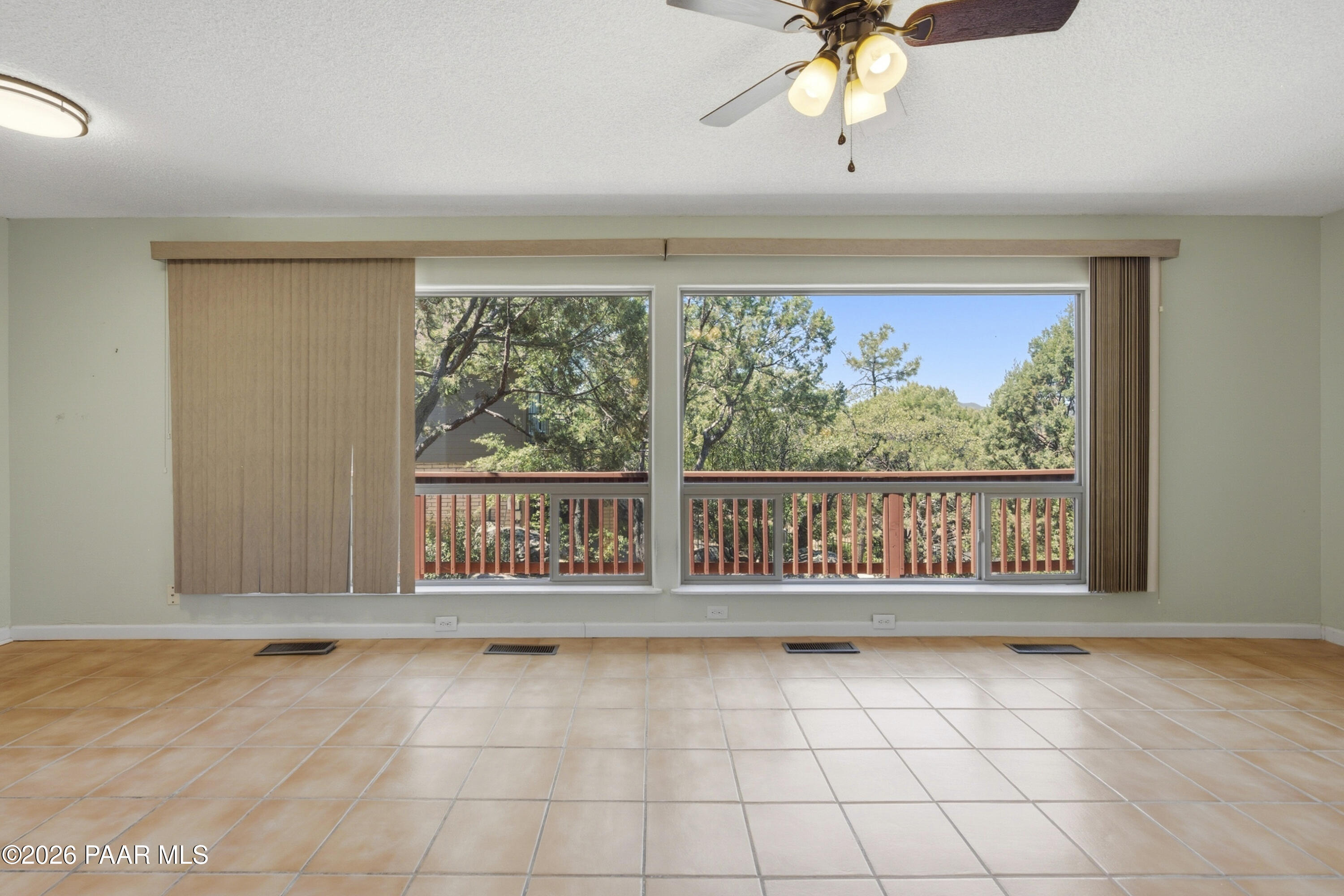 1775 Grandview Road Prescott, AZ 86305 - Photo 11 of 42 a view of an empty room with a window