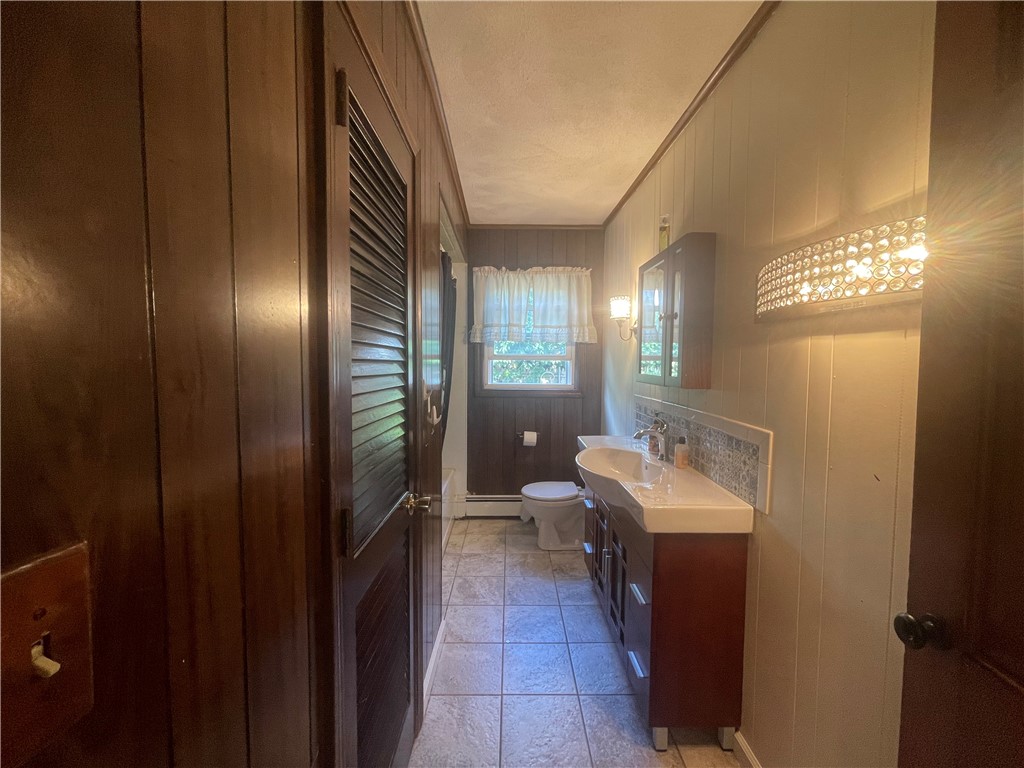 47 Metropolitan Road Providence, RI 02908 - Photo 17 of 26 Gallery Image 17