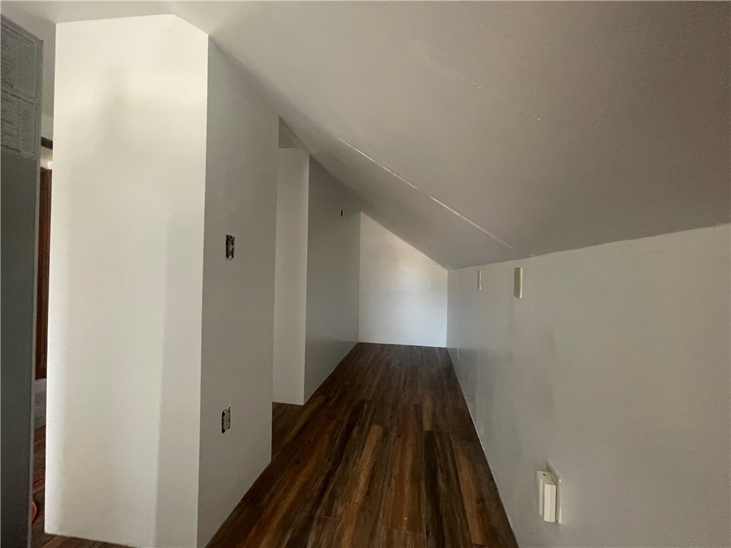 47 Metropolitan Road Providence, RI 02908 - Photo 21 of 26 Gallery Image 21