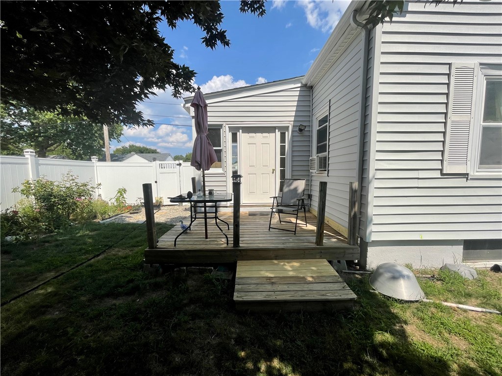 47 Metropolitan Road Providence, RI 02908 - Photo 23 of 26 Gallery Image 23