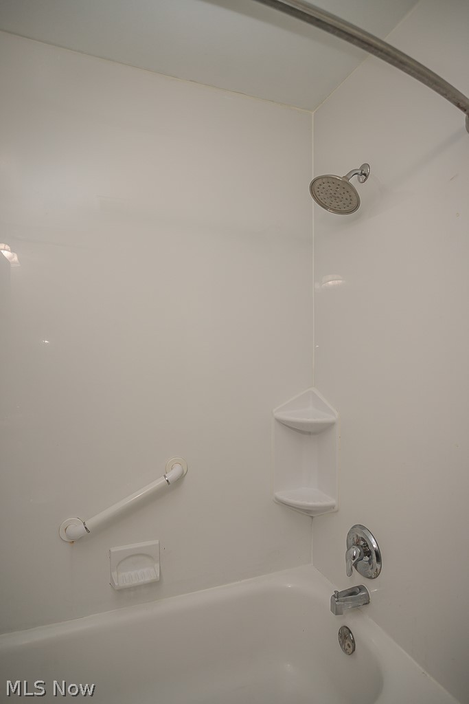20312 Lorain Road, Unit 309 Cleveland, OH 44126 - Photo 23 of 33