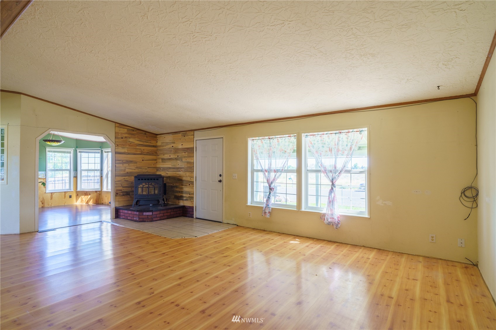 8684 Arlene Road Northeast Moses Lake, WA 98837 - Photo 8 of 19 Gallery Image 8