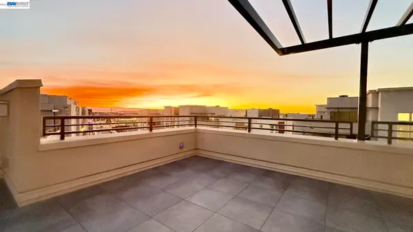 $1,595,000 | 1748 Kilowatt Way, Unit 402, Fremont, CA 94539