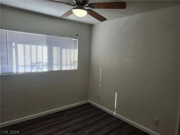$1,800 | 2700 East Basswood Avenue, North Las Vegas, NV 89030