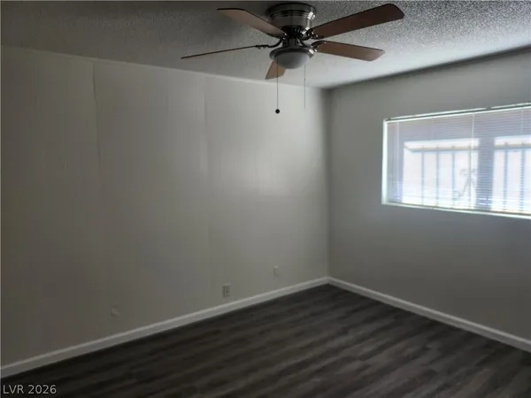 $1,800 | 2700 East Basswood Avenue, North Las Vegas, NV 89030