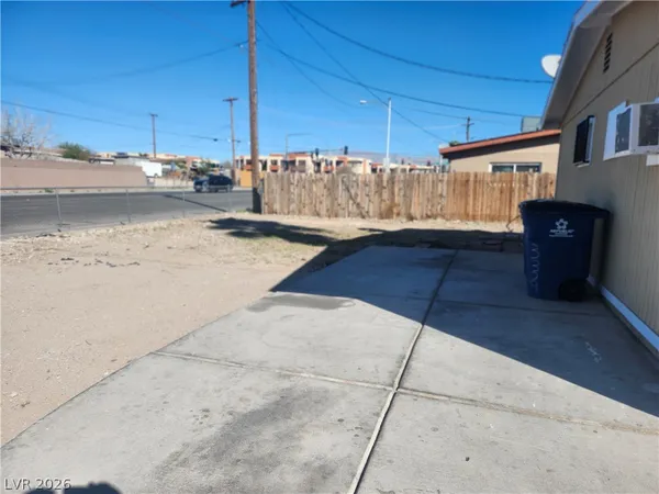 $1,800 | 2700 East Basswood Avenue, North Las Vegas, NV 89030