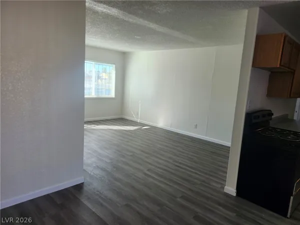 $1,800 | 2700 East Basswood Avenue, North Las Vegas, NV 89030