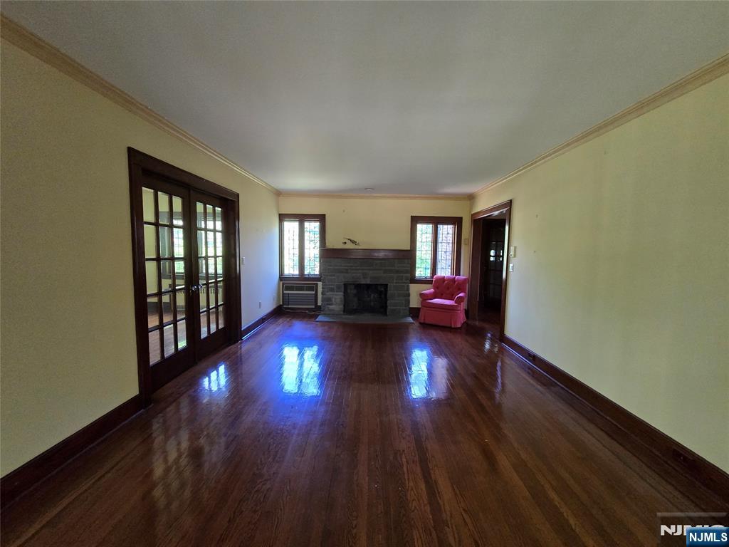 220 Manor Road Ridgewood, NJ 07450 - Photo 6 of 15