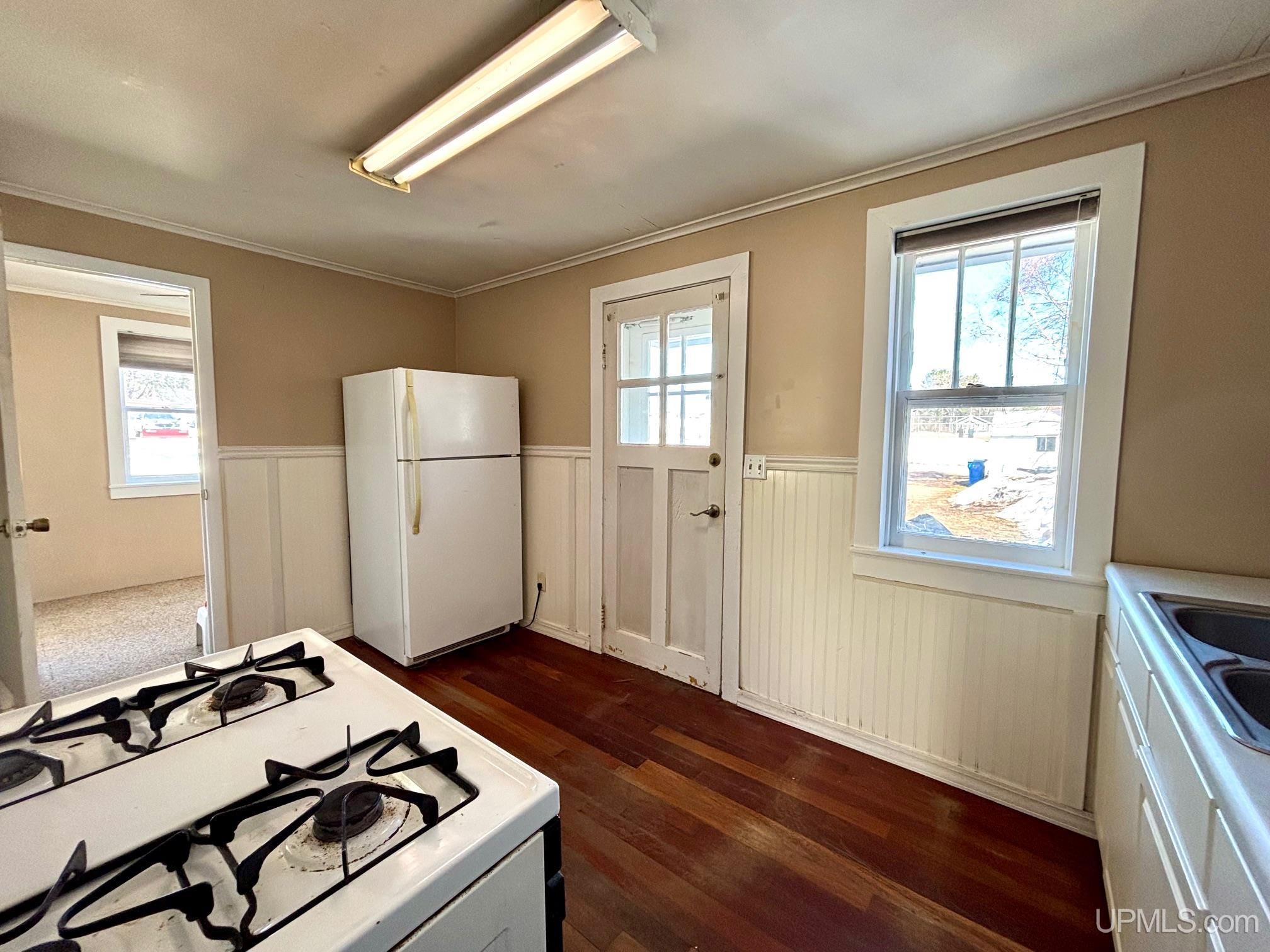 160 North Lilac Street Ishpeming, MI 49849 - Photo 6 of 44