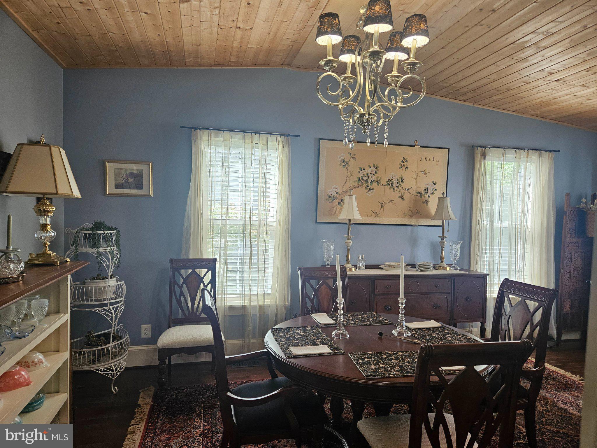 202 Central Avenue Ridgely, MD 21660 - Photo 8 of 22 Charming dining space with natural light.