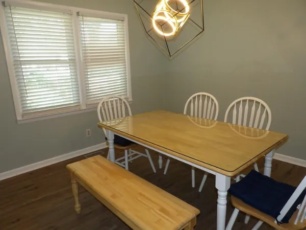 $2,250 | 917 9th Avenue South, North Myrtle Beach, SC 29582