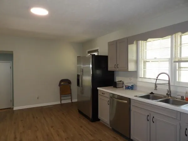 $2,250 | 917 9th Avenue South, North Myrtle Beach, SC 29582