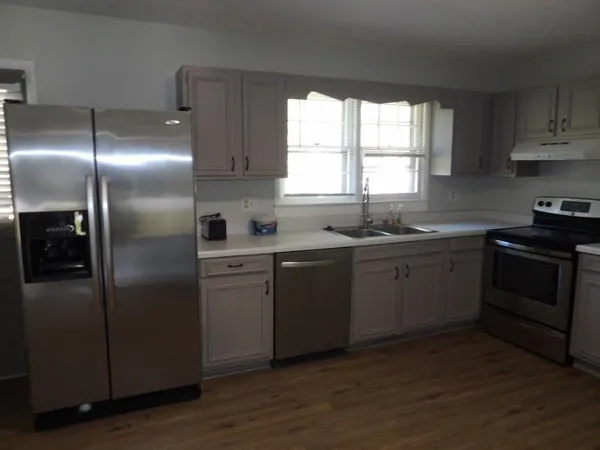 $2,250 | 917 9th Avenue South, North Myrtle Beach, SC 29582