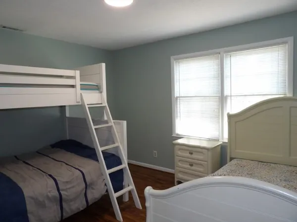 $2,250 | 917 9th Avenue South, North Myrtle Beach, SC 29582