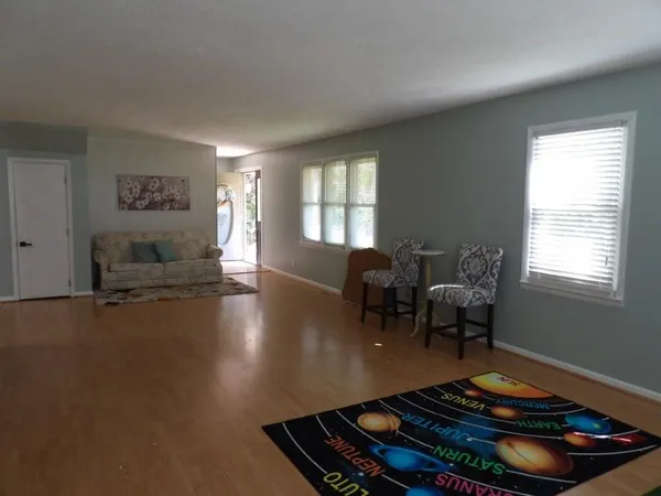 $2,250 | 917 9th Avenue South, North Myrtle Beach, SC 29582