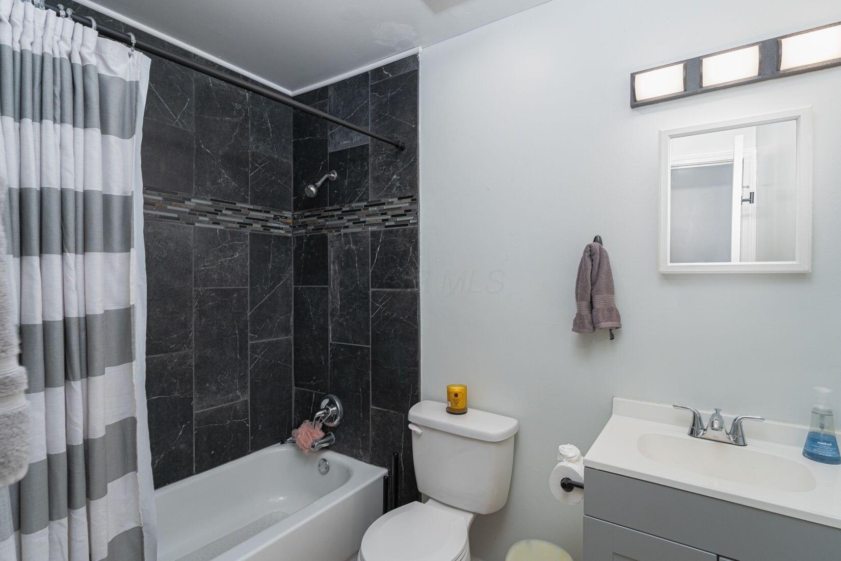 3226 Faycrest Road Columbus, OH 43232 - Photo 17 of 35 18-web-or-mls-Michael Doyle - 3226 Faycr
