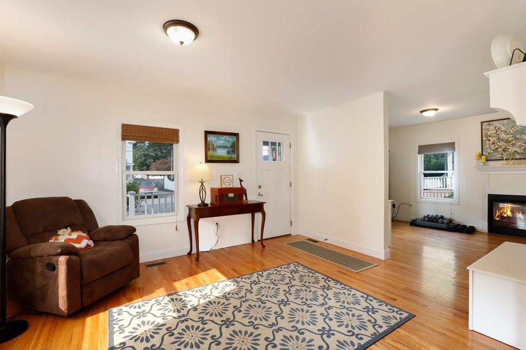 4 Crane Street Danvers, MA 01923 - Photo 7 of 36