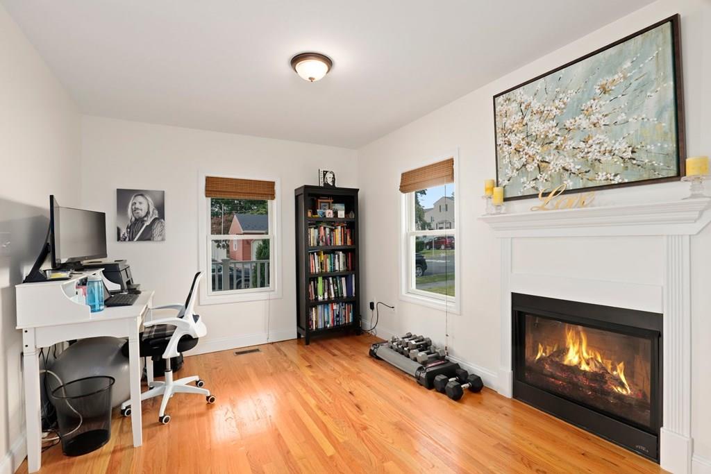 4 Crane Street Danvers, MA 01923 - Photo 9 of 36