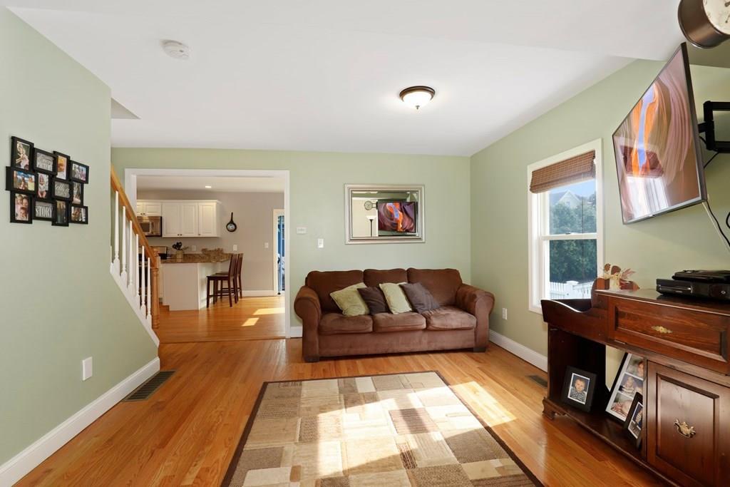 4 Crane Street Danvers, MA 01923 - Photo 10 of 36