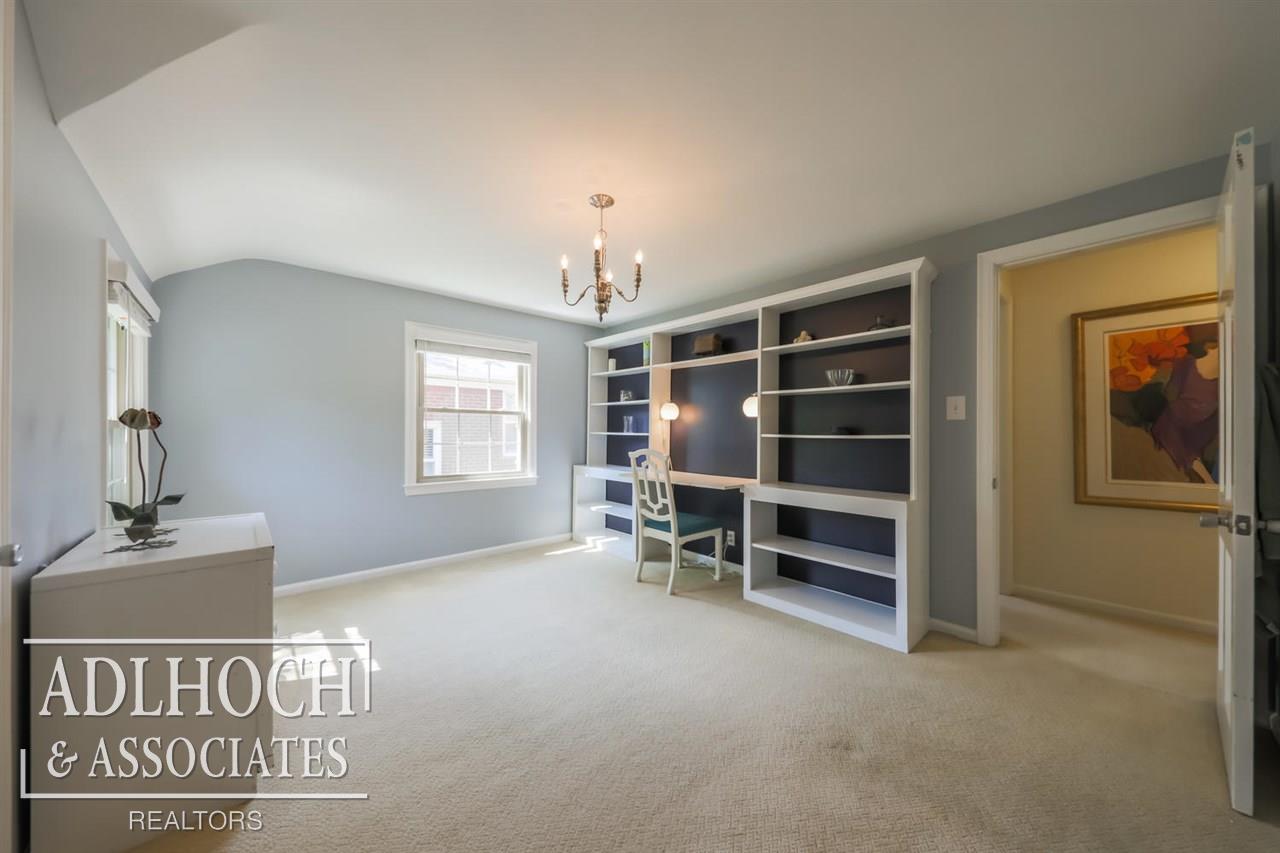 432 Maison Road Grosse Pointe, MI 48236 - Photo 24 of 35 50019831-23.JPG