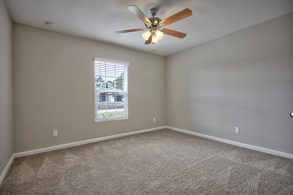 1475 Southwest Del Rio Boulevard Port St. Lucie, FL 34953 - Photo 11 of 20 IMG_0124