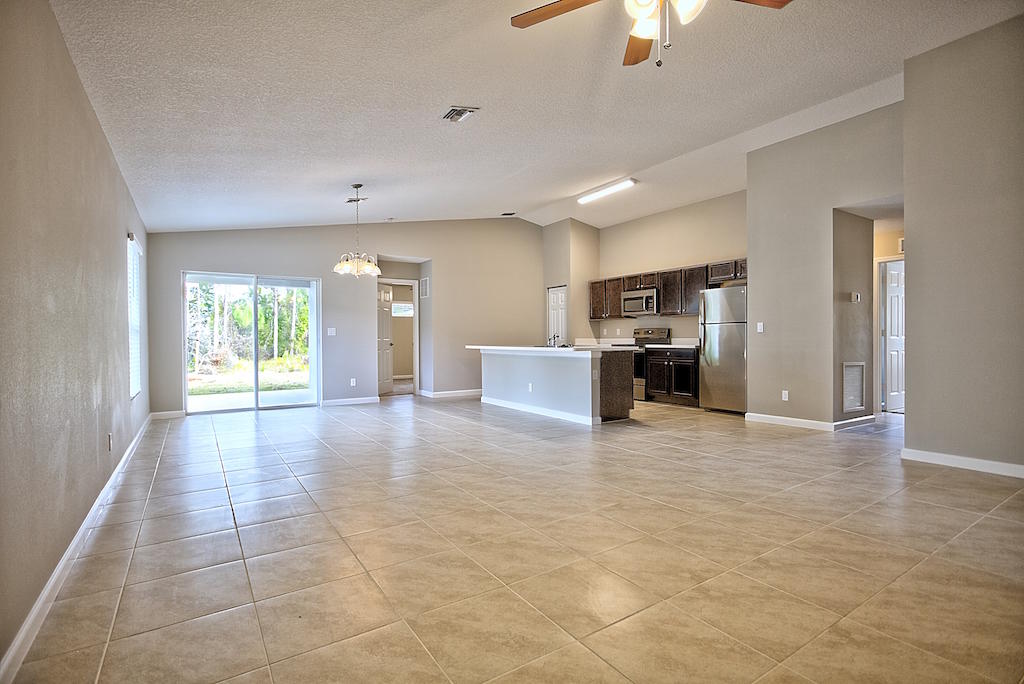 1475 Southwest Del Rio Boulevard Port St. Lucie, FL 34953 - Photo 7 of 20 IMG_0112