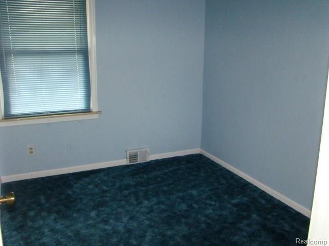 33555 Garfield Road Fraser, MI 48026 - Photo 9 of 16 DSC06861.JPG