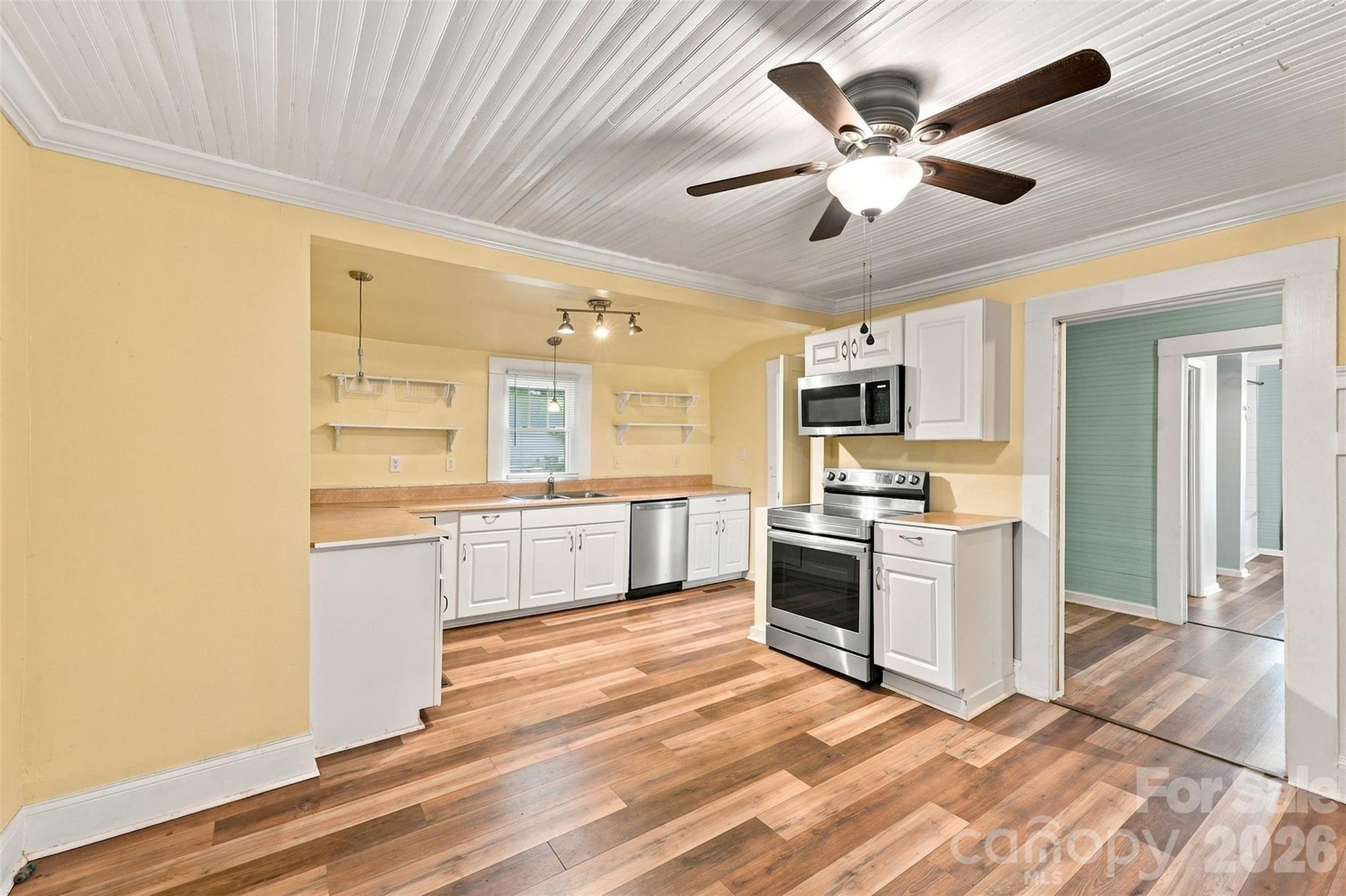 503 Shearers Road Mooresville, NC 28115 - Photo 4 of 26 Gallery Image 4