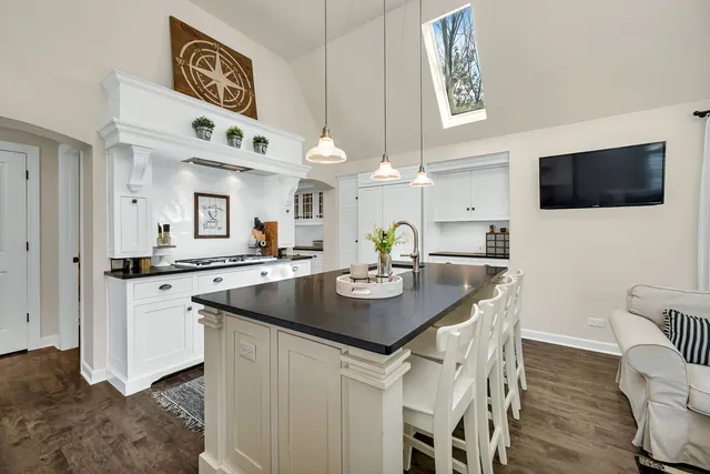 $769,900 | 719 Stonebridge Road, Frankfort, IL 60423