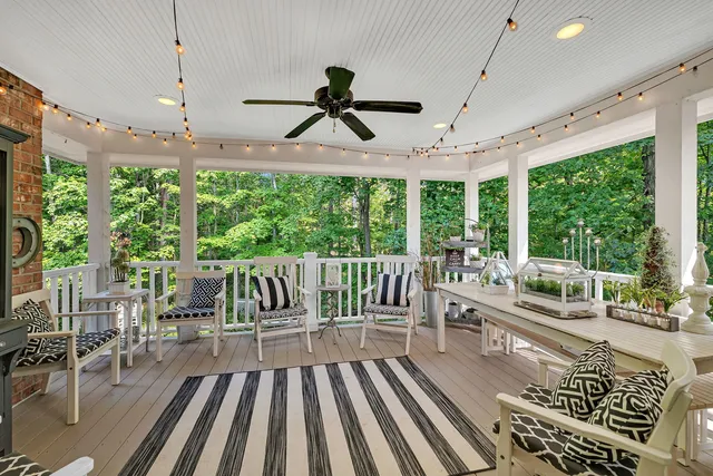 $769,900 | 719 Stonebridge Road, Frankfort, IL 60423