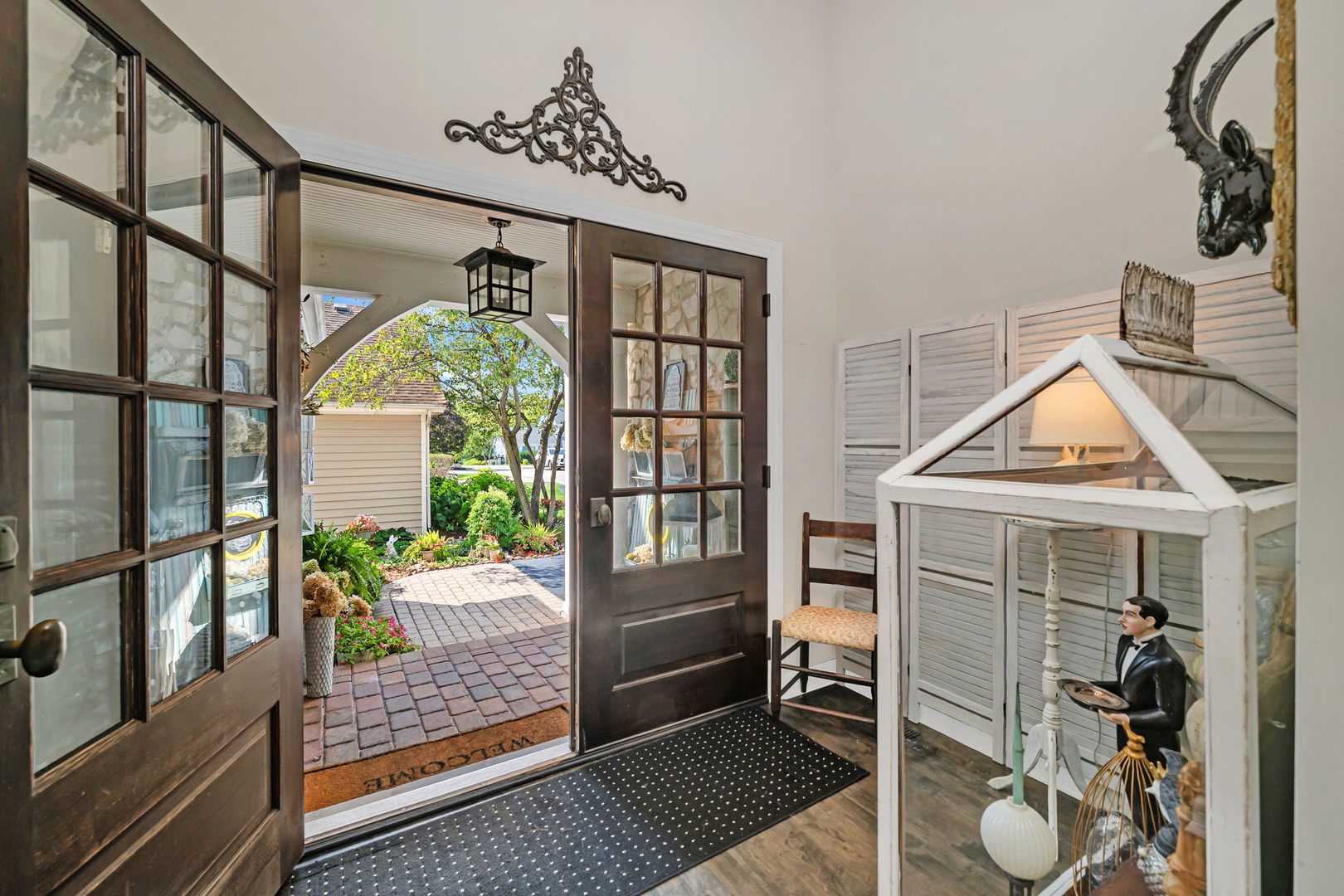 719 Stonebridge Road Frankfort, IL 60423 - Photo 4 of 53