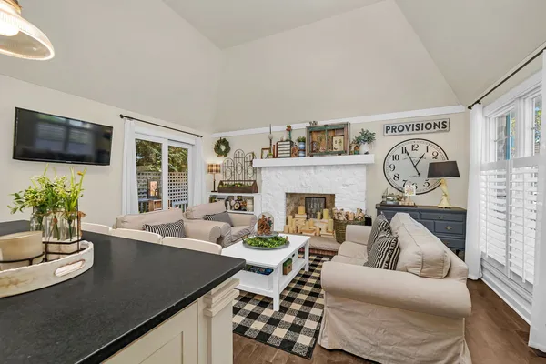 $769,900 | 719 Stonebridge Road, Frankfort, IL 60423
